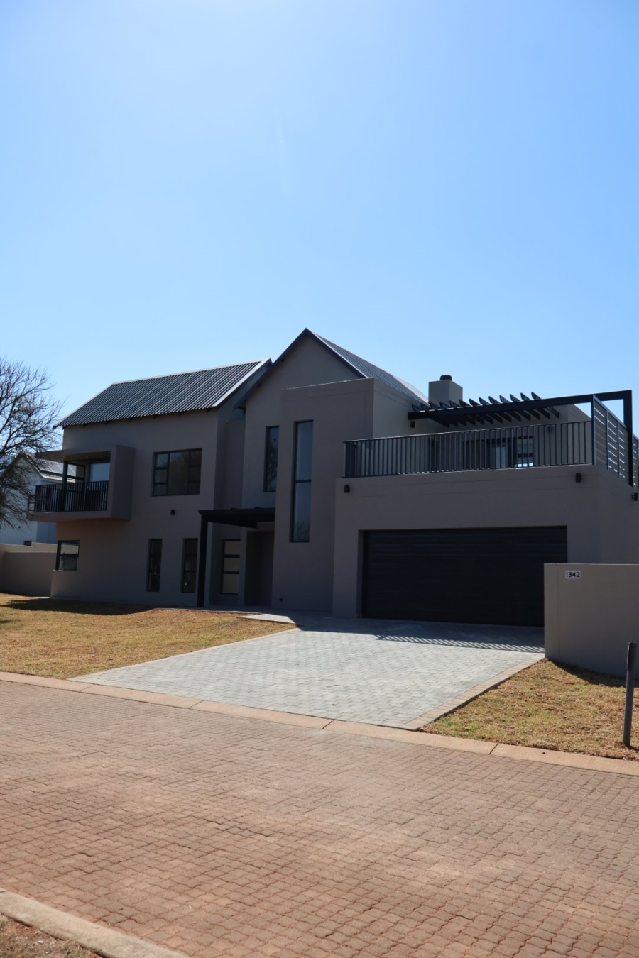 5 Bedroom Property for Sale in Kosmos North West